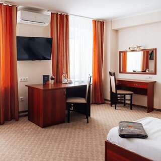 Гостиница Октябрьская Самара Джуниор Cьюит двухместный-4