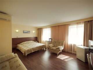 Гостиница Октябрьская Самара Джуниор сьюит одноместный-1