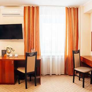 Гостиница Октябрьская Самара Джуниор Сьют Twin-4