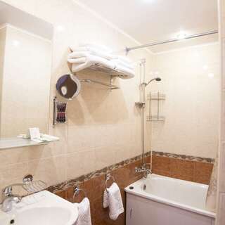 Гостиница Октябрьская Самара Джуниор Сьют Twin-5