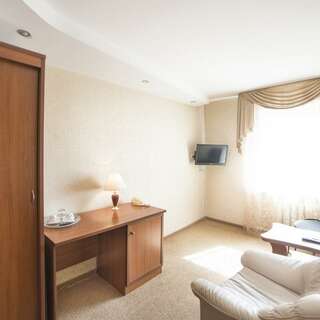 Гостиница Октябрьская Самара Люкс Twin-3