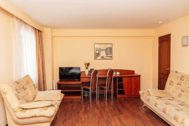 Гостиница Октябрьская Самара-94