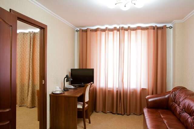 Гостиница Октябрьская Самара-170